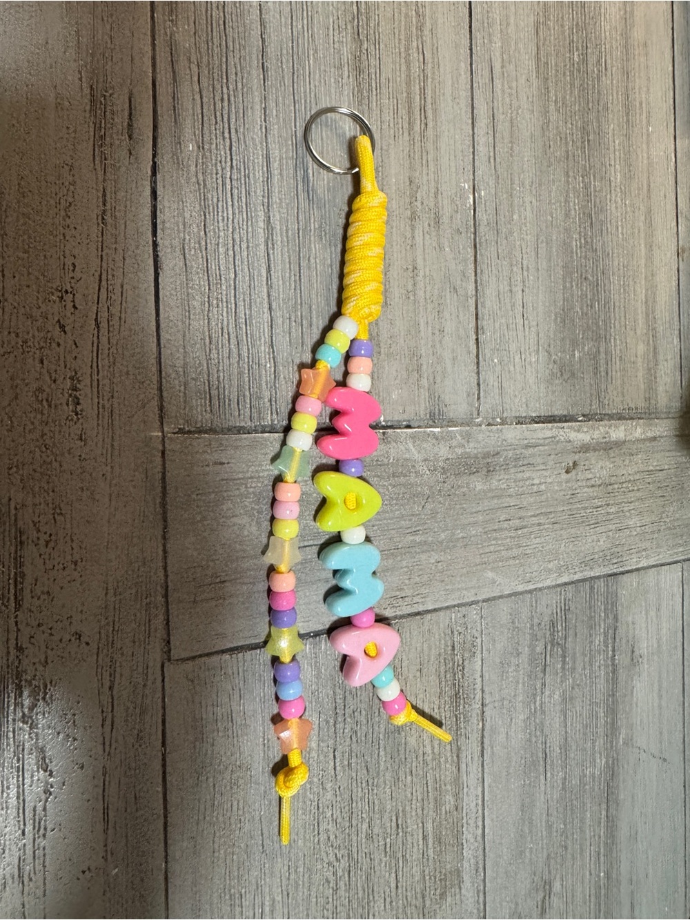 Mama Yellow Beaded Name Keychain - Customizable Cute Accessory
